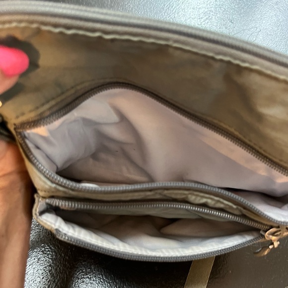 Baggallini Pewter Quilted Pocket Crossbody Bag - Picture 8 of 8